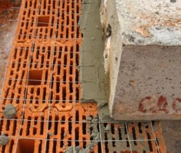 Опирание плит перекрытия на керамические блоки Porotherm